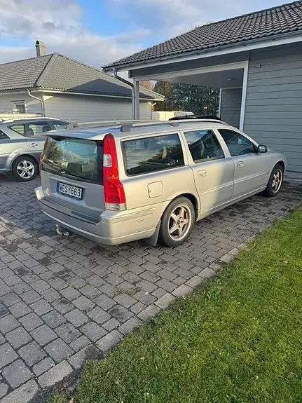 Volvo V70 2005 photo 2