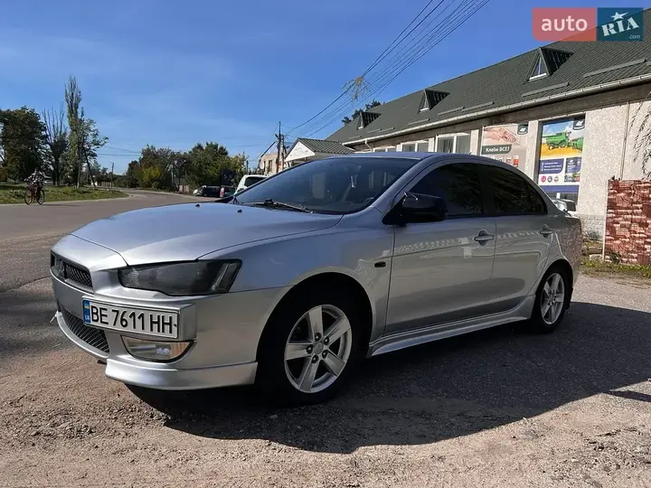 Mitsubishi Lancer
