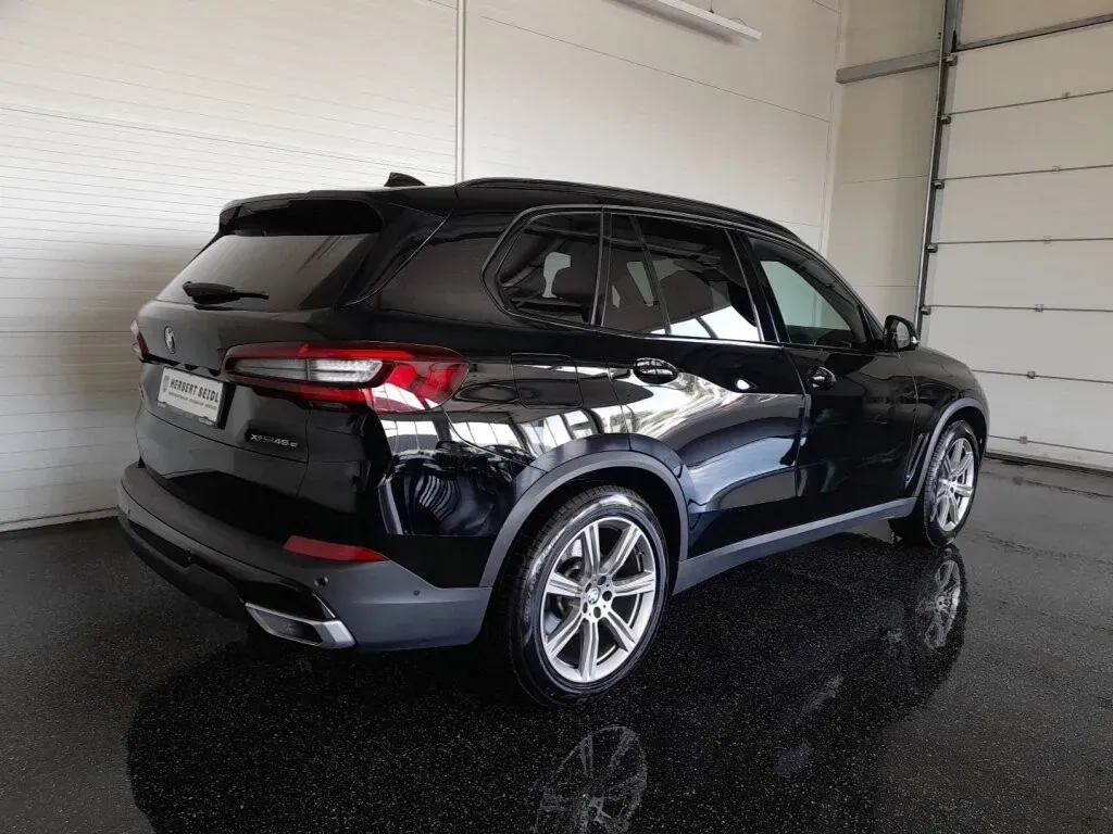 BMW X5 2021 photo 2