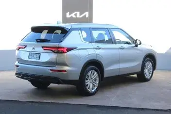 Mitsubishi Outlander 2022 photo 4