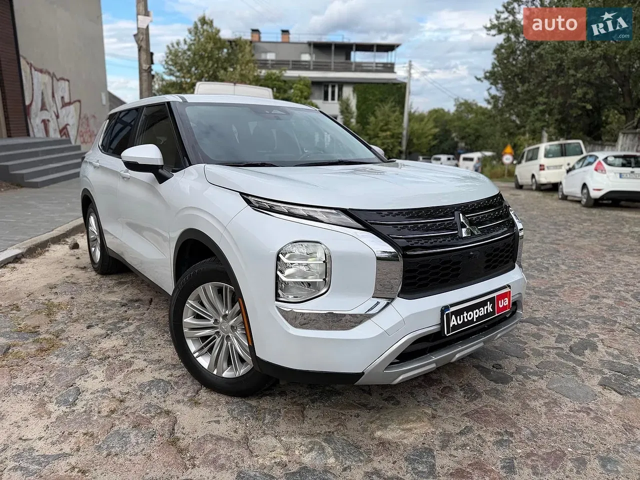 Mitsubishi Outlander 2021 photo 3