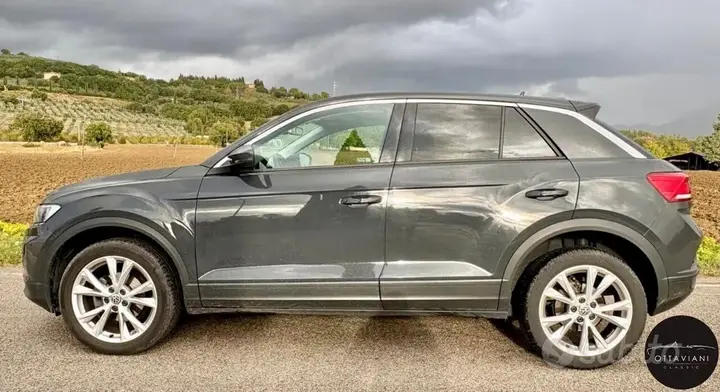 Volkswagen T-Roc 2020 photo 2