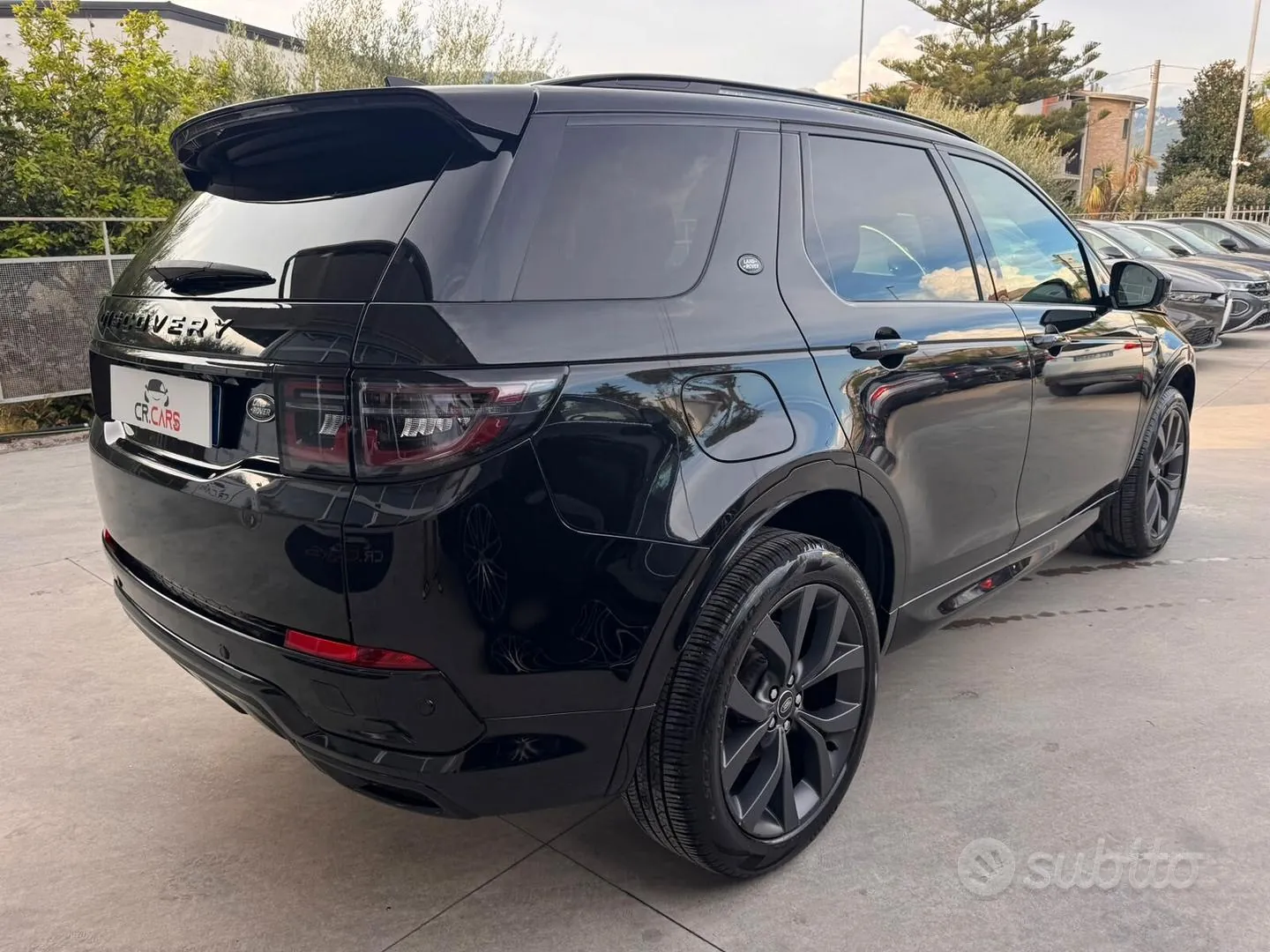 Land Rover Discovery Sport 2023 photo 4