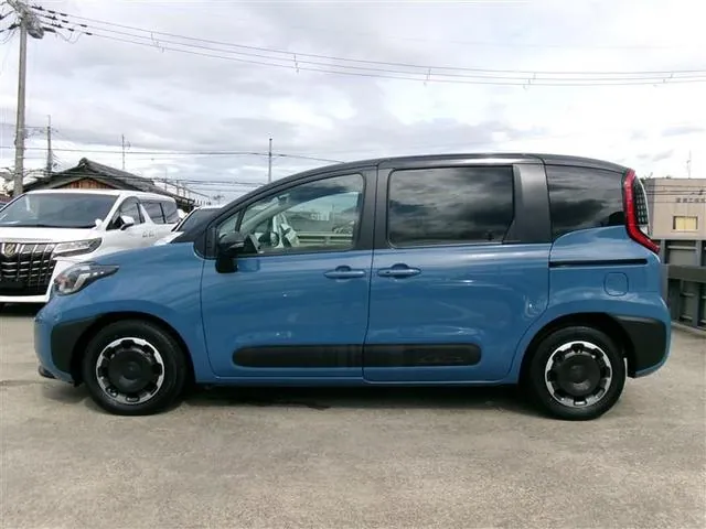 Toyota Sienna Hybrid Z 2022 photo 2