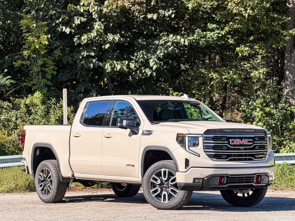 GMC Sierra 1500 2026 photo 2
