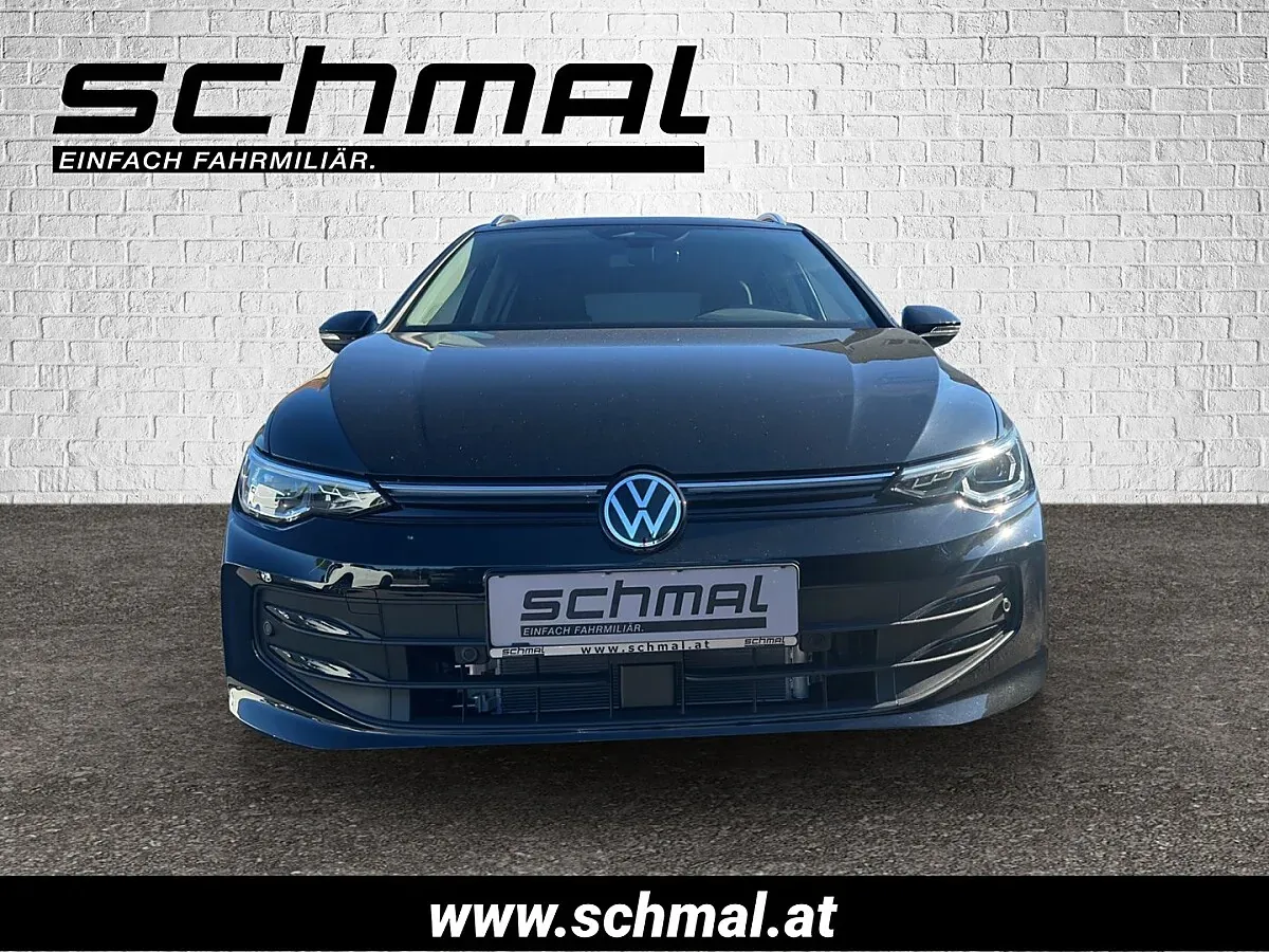 Volkswagen Golf 2026 photo 2