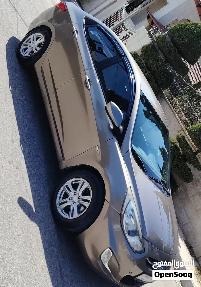 Hyundai Accent 2014 photo 4