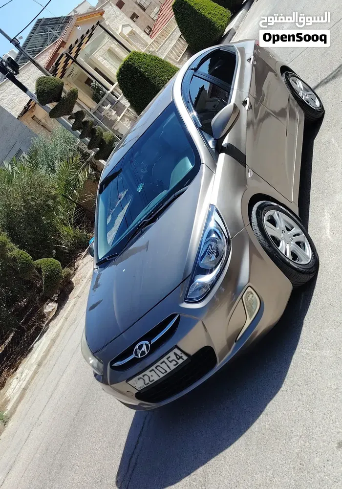 Hyundai Accent 2014 photo 2