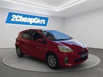 Toyota Aqua 2013 photo 4