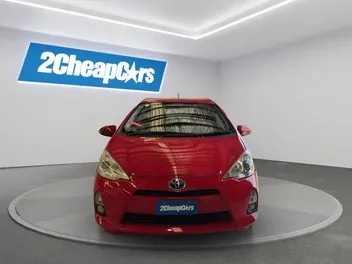 Toyota Aqua 2013 photo 3