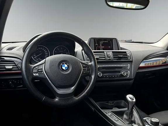 BMW 118D 2012 photo 4