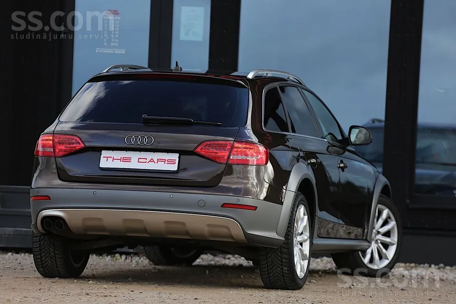 Audi A4 Allroad 2011 photo 2