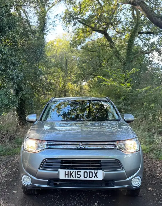 Mitsubishi Outlander 2015 photo 4
