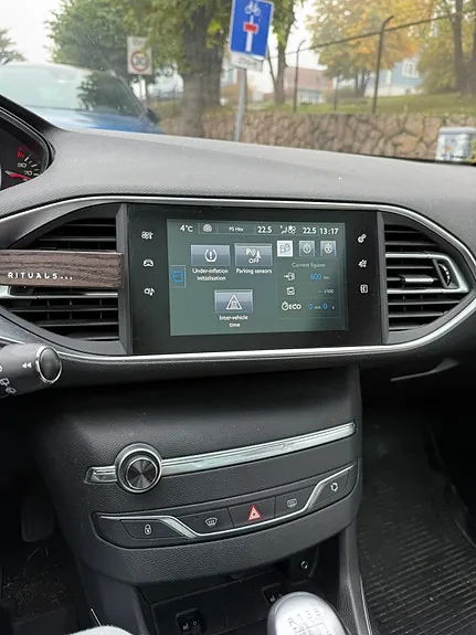 Peugeot 308 2014 photo 3