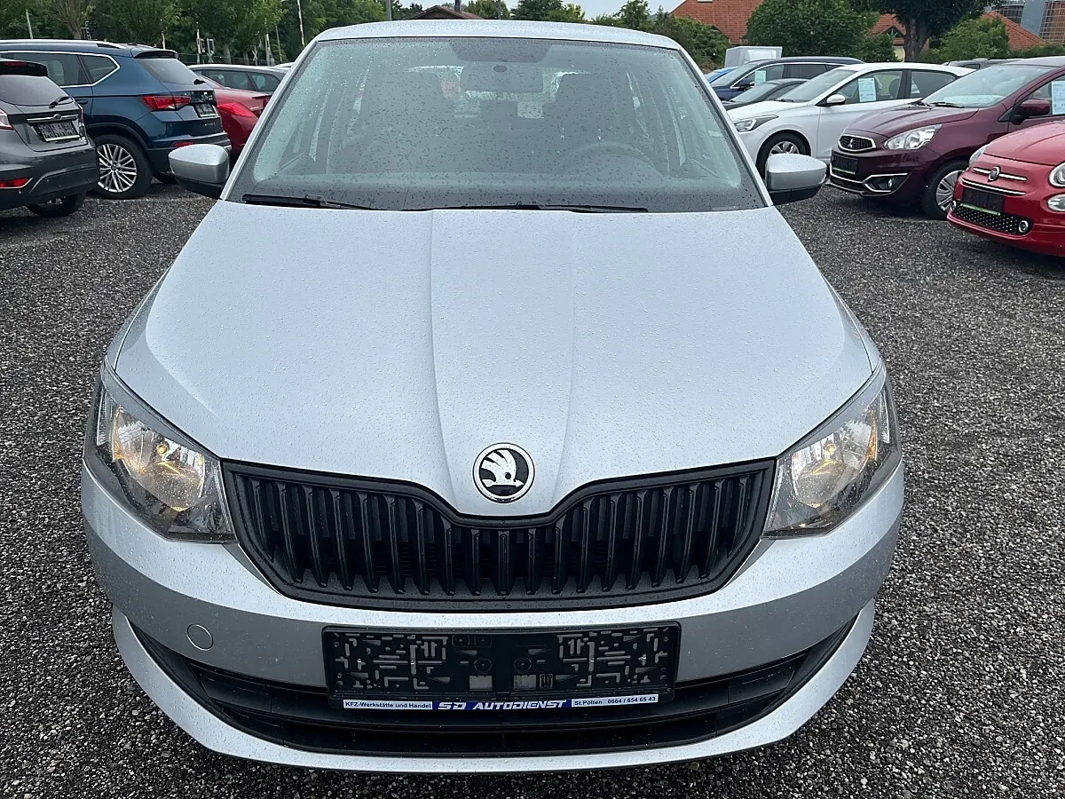 Skoda Fabia 2018 photo 2