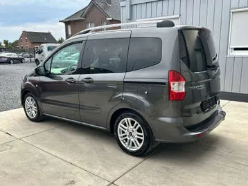 Ford Tourneo Courier 2018 photo 3
