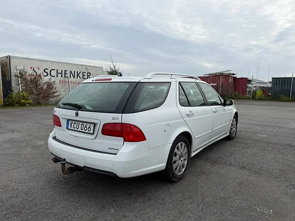 Saab 9-5 2010 photo 3