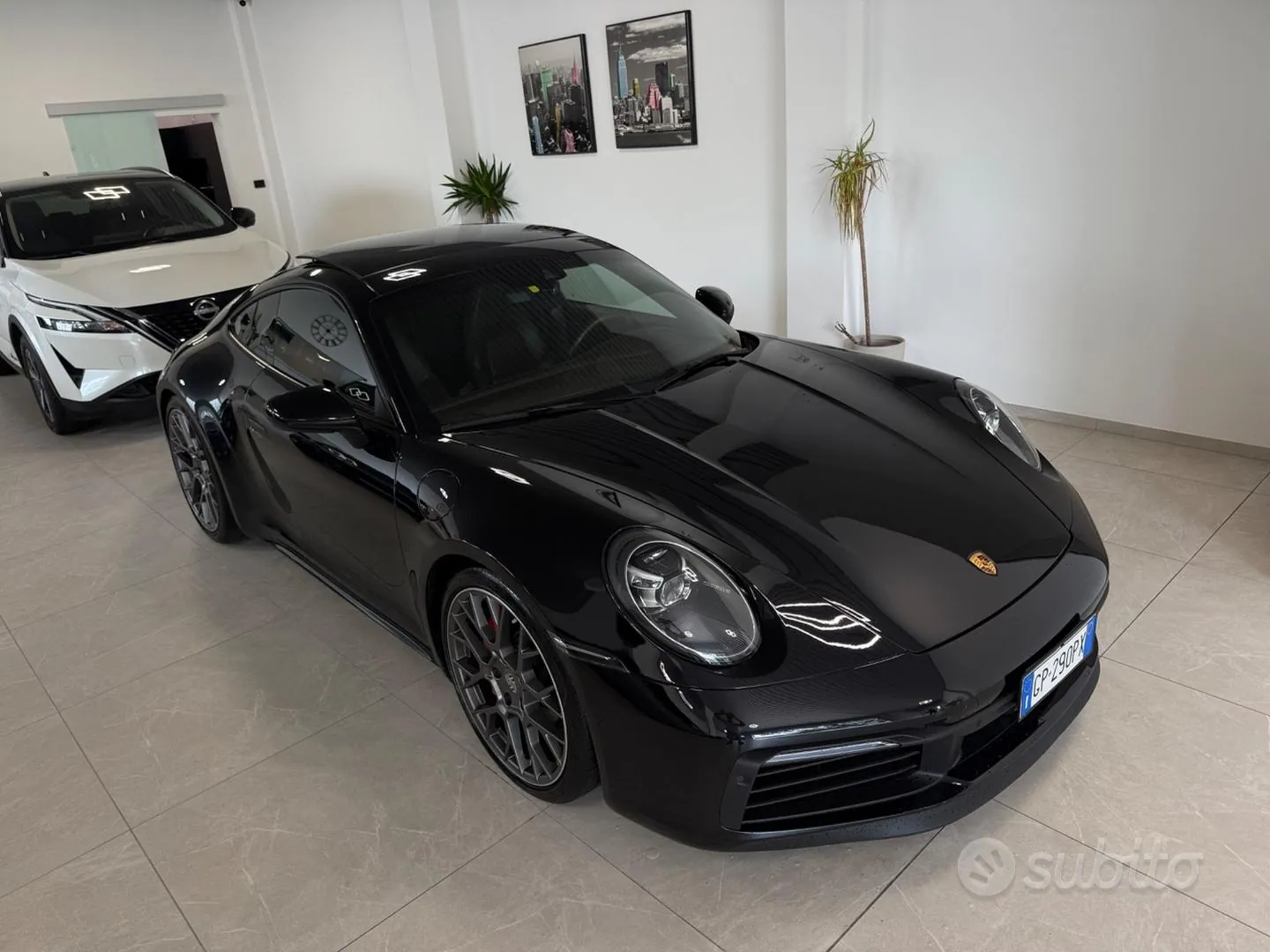 Porsche 911 2020 photo 2