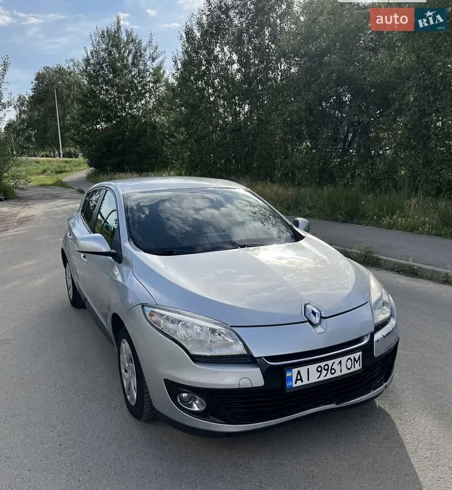 Renault Megane 2012 photo 2