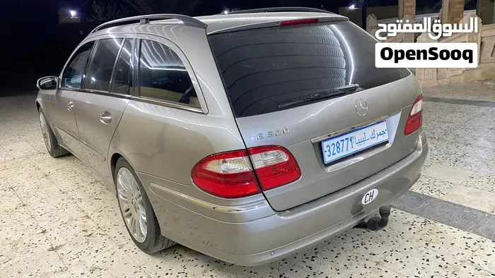 Mercedes-Benz E-Class 2005 photo 3