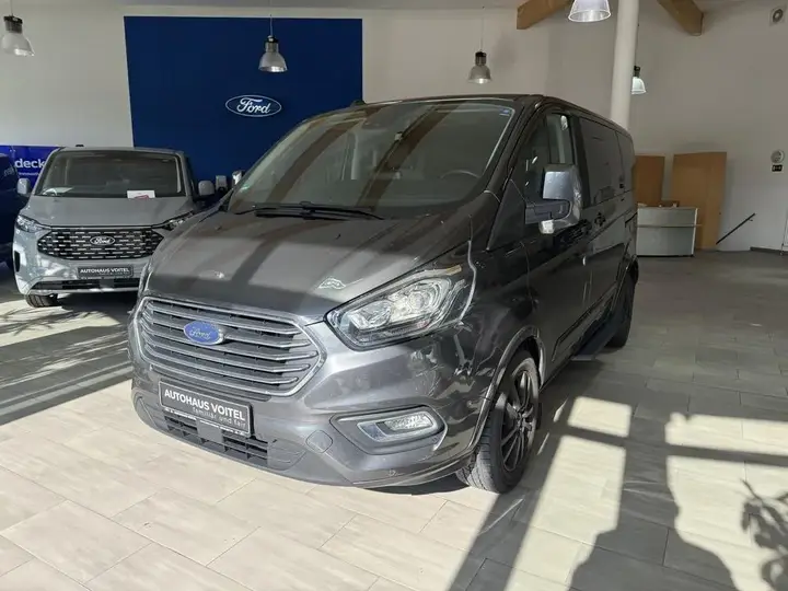 Ford Tourneo Custom