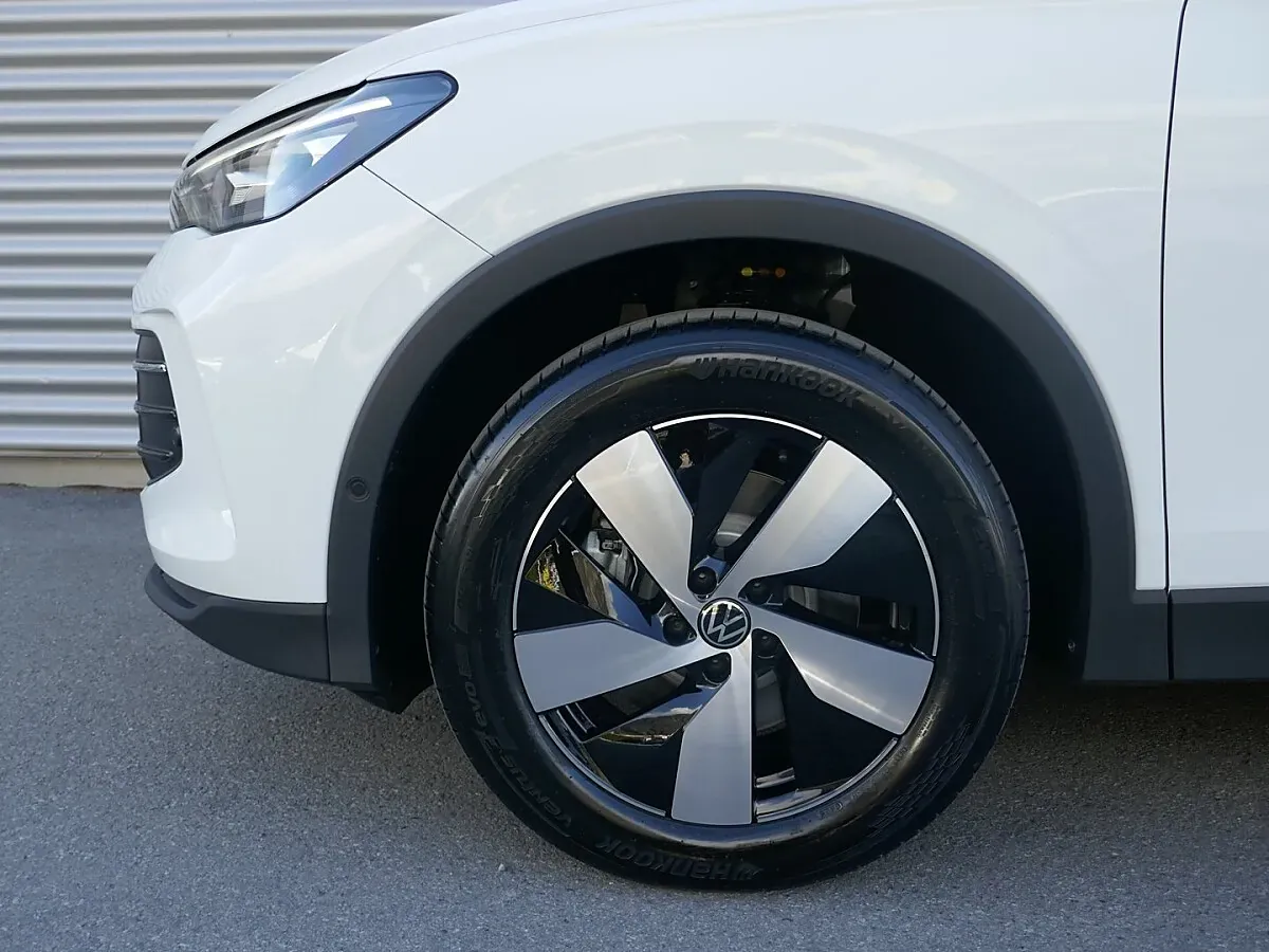 Volkswagen Tiguan 2025 photo 3