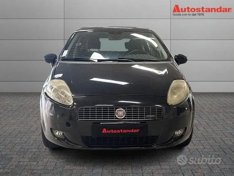 Fiat Grande Punto 2008 photo 2
