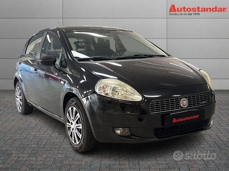Fiat Grande Punto 2008 photo 3