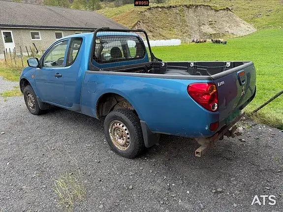Mitsubishi L200 2006 photo 4