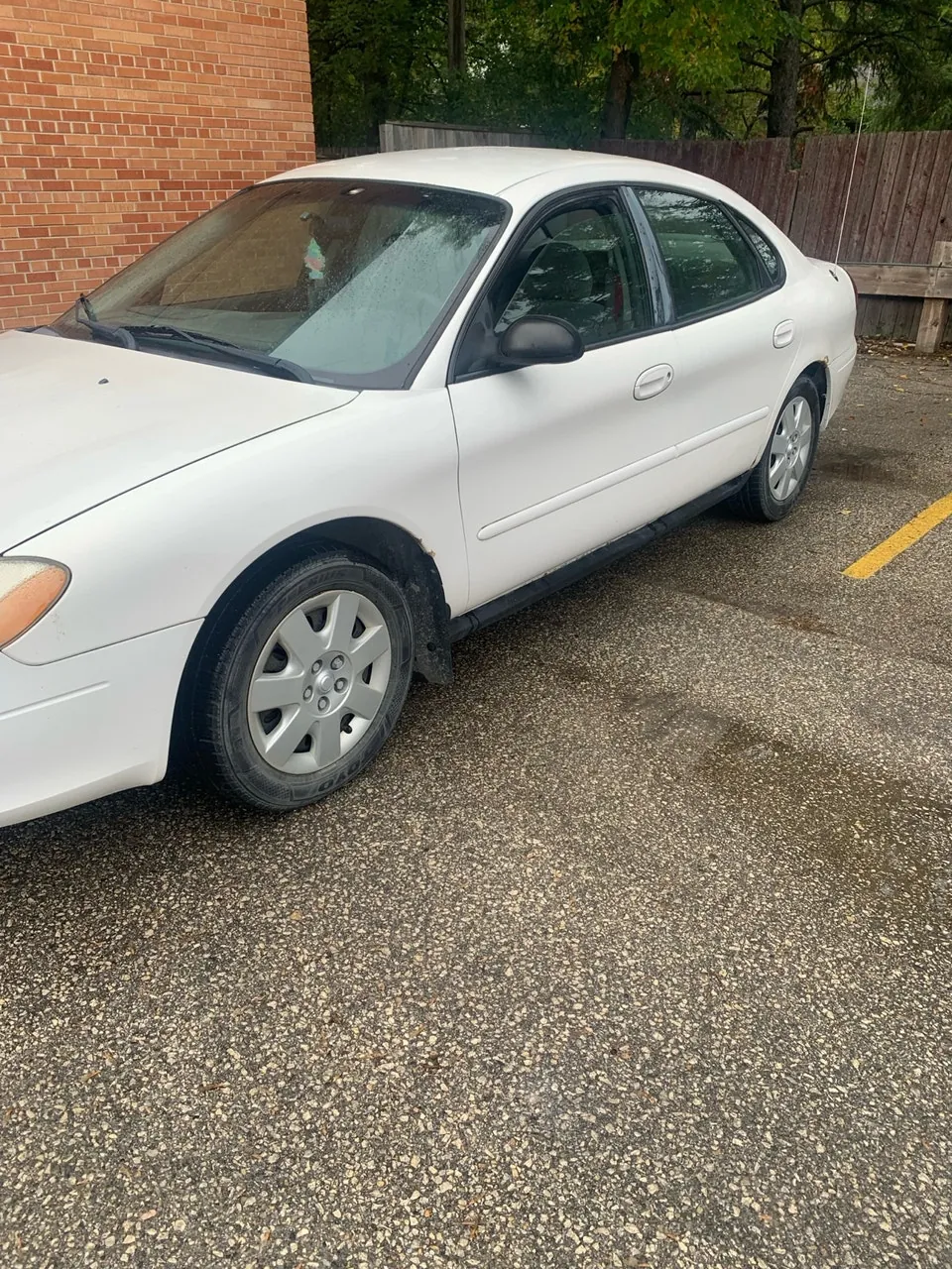 Ford Taurus 2002 photo 4