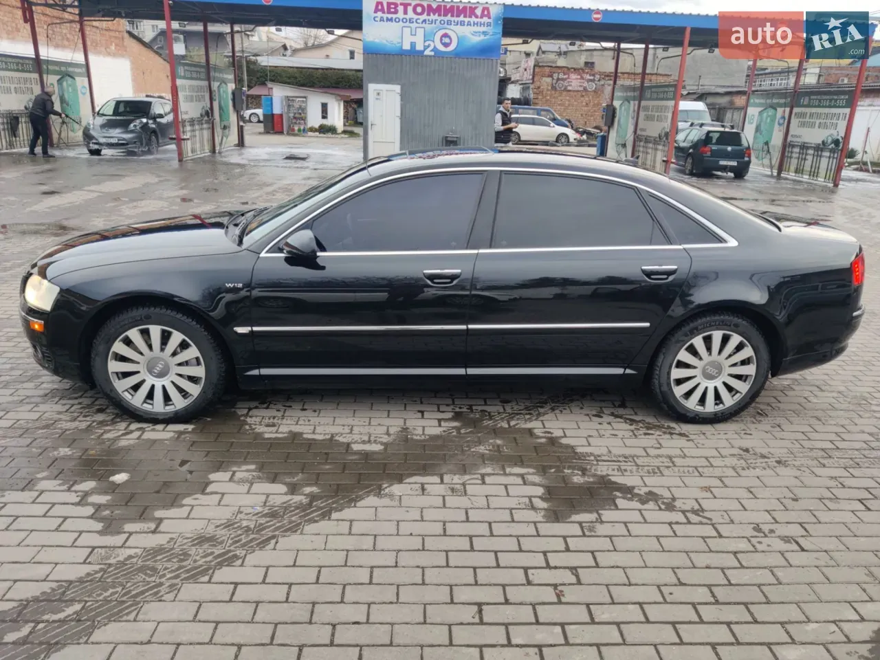 Audi A8 2007 photo 2
