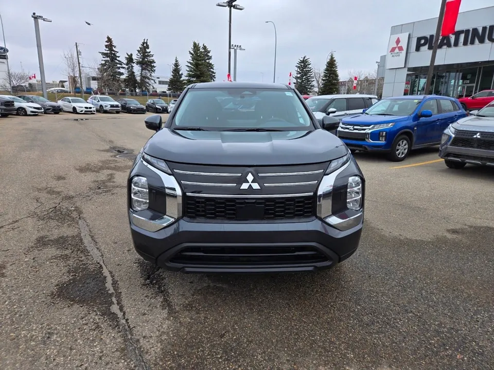 Mitsubishi Outlander 2025 photo 2