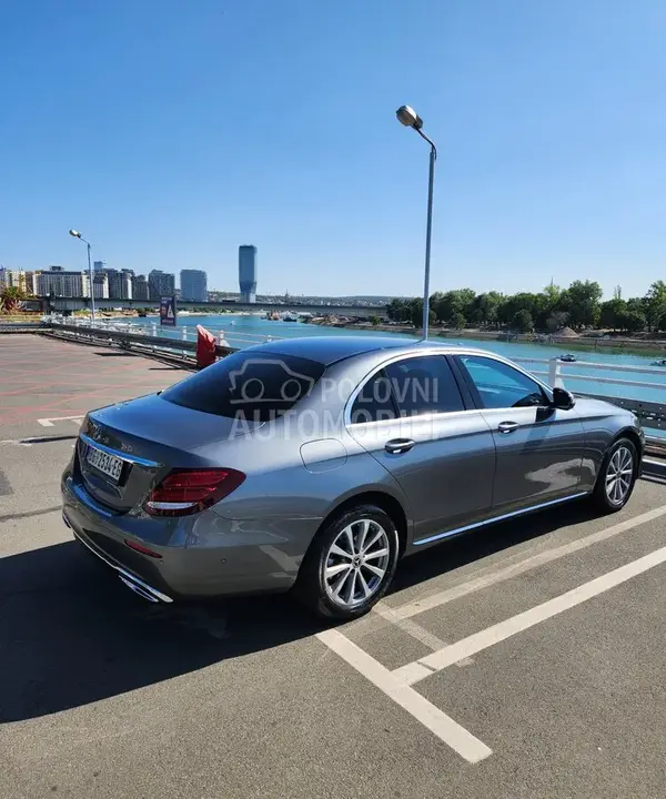 Mercedes-Benz E 220 2018 photo 4