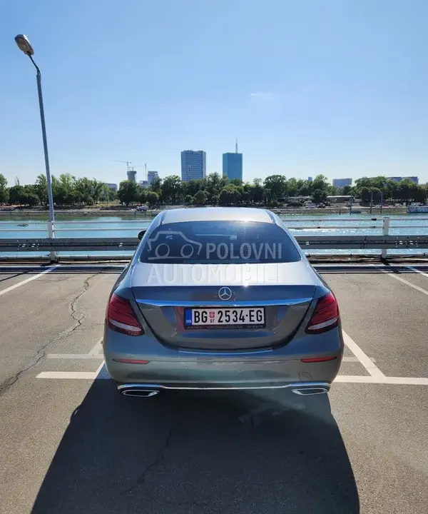 Mercedes-Benz E 220 2018 photo 2
