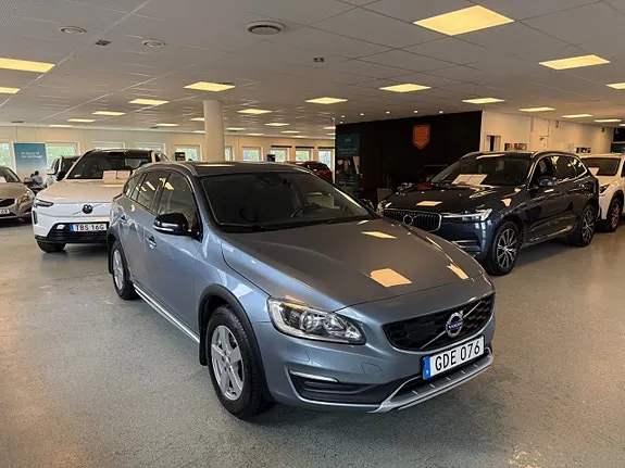 Volvo V60 Cross Country 2017 photo 3