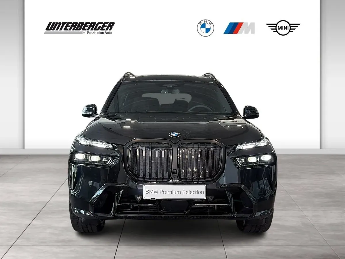 BMW X7 2026 photo 2