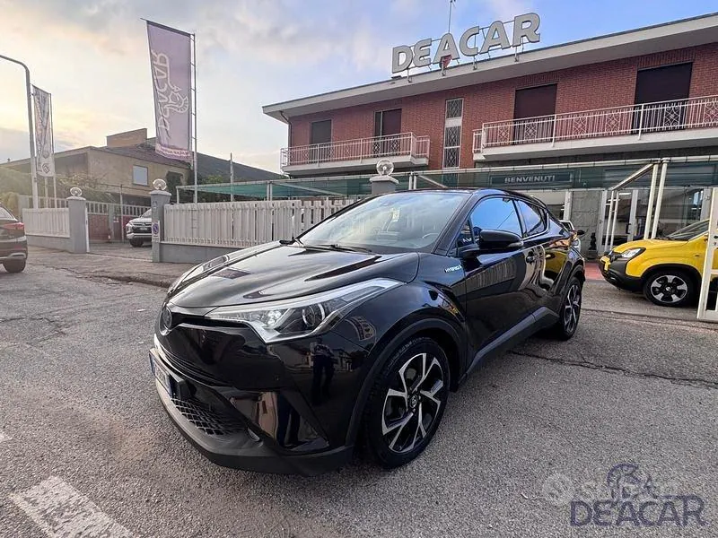 Toyota C-Hr 2018 photo 2