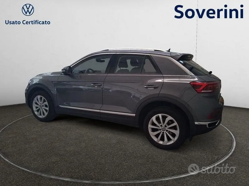 Volkswagen T-Roc 2022 photo 2