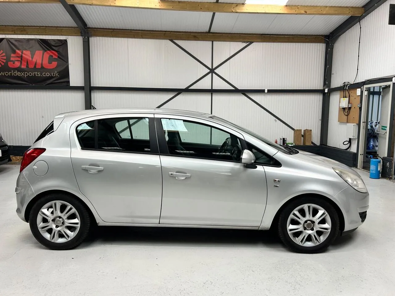 Vauxhall Corsa 2010 photo 5