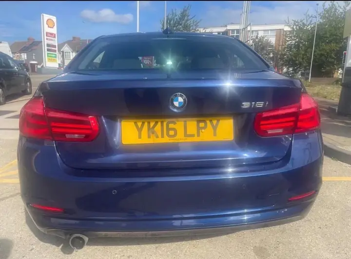 BMW 3 Series 2016 photo 2