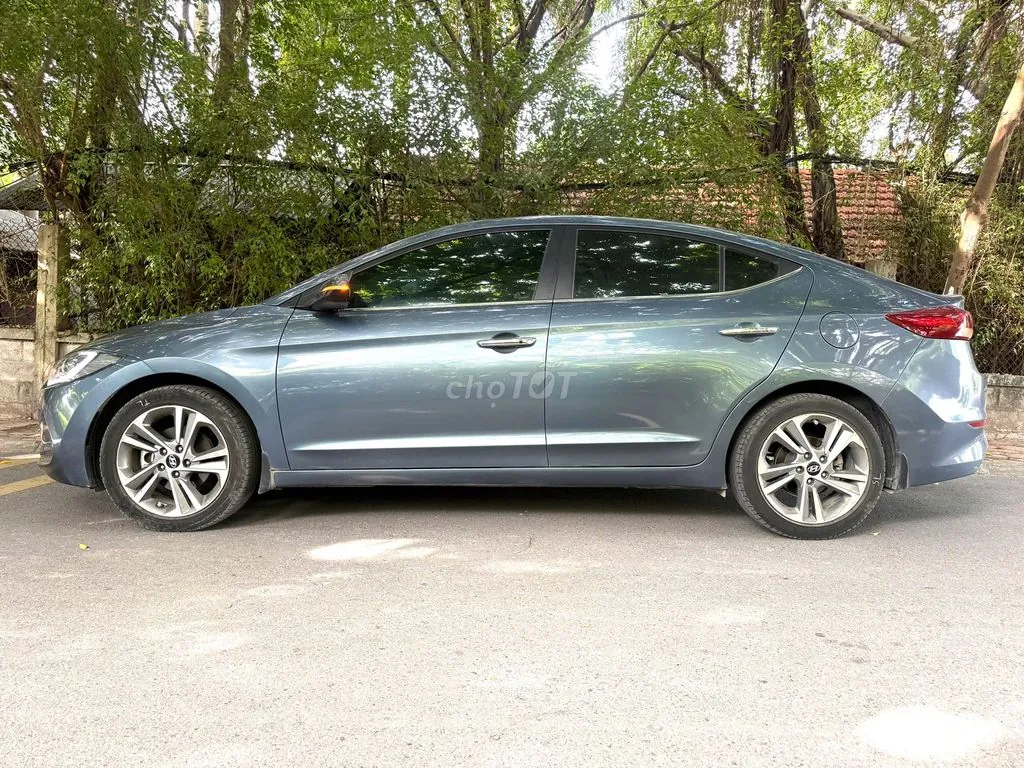 Hyundai Elantra 2016 photo 2