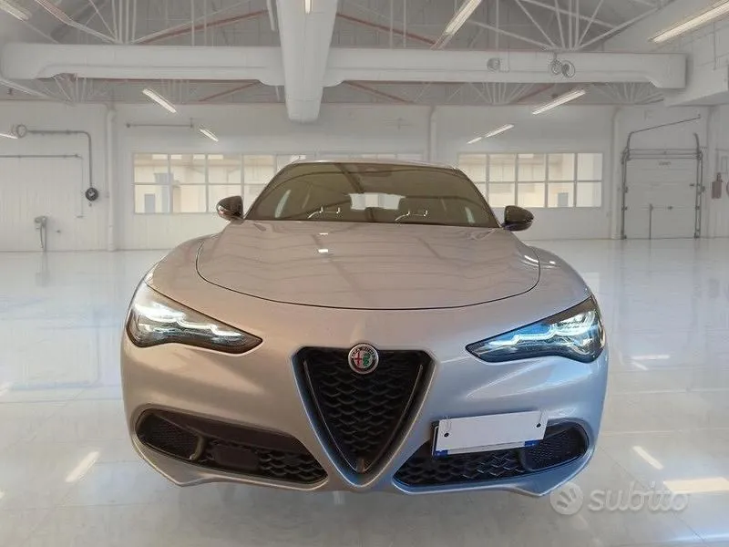 Alfa Romeo Stelvio 2023 photo 2