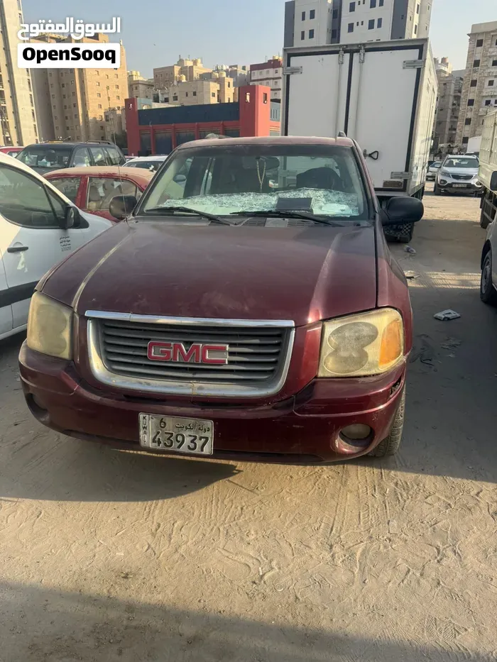 GMC Envoy 2005 photo 2