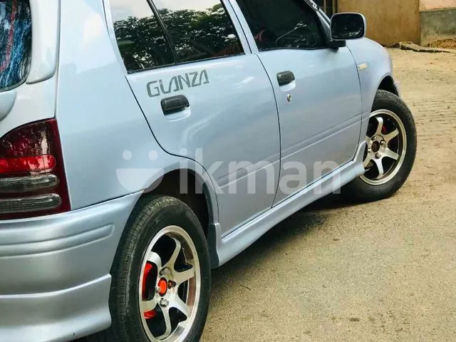 Toyota Starlet 1998 photo 4
