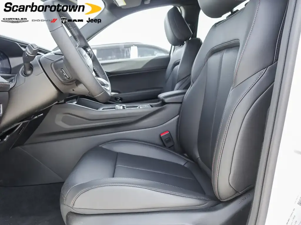 Jeep Cherokee 2026 photo 4