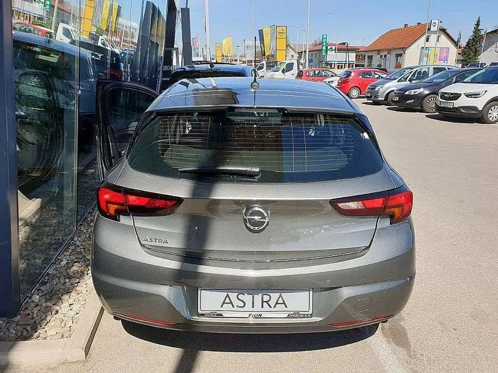 Opel Astra 2020 photo 3