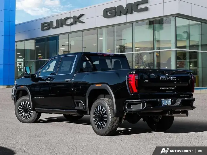 GMC Sierra 2500Hd 2026 photo 4