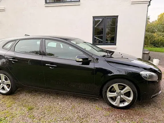 Volvo V40 2013 photo 5