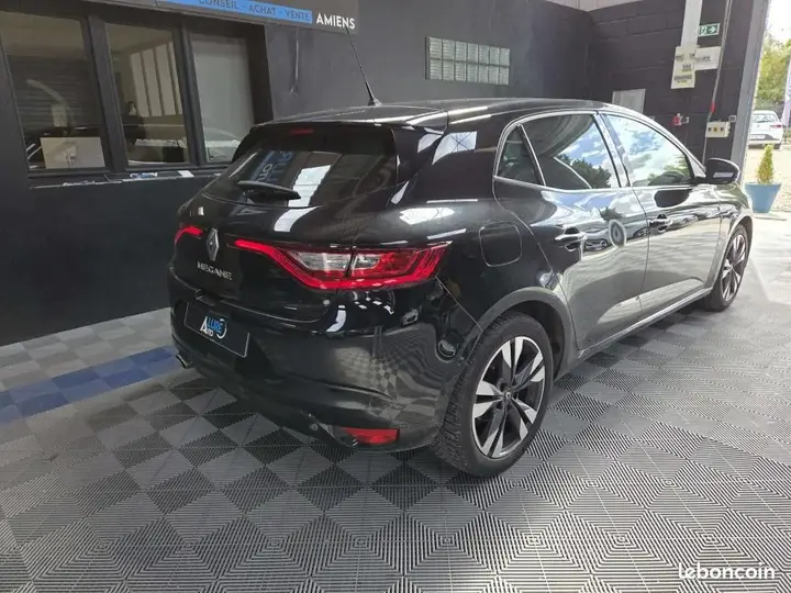Renault Megane 2019 photo 3