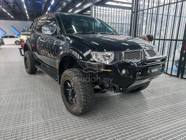 Mitsubishi Triton